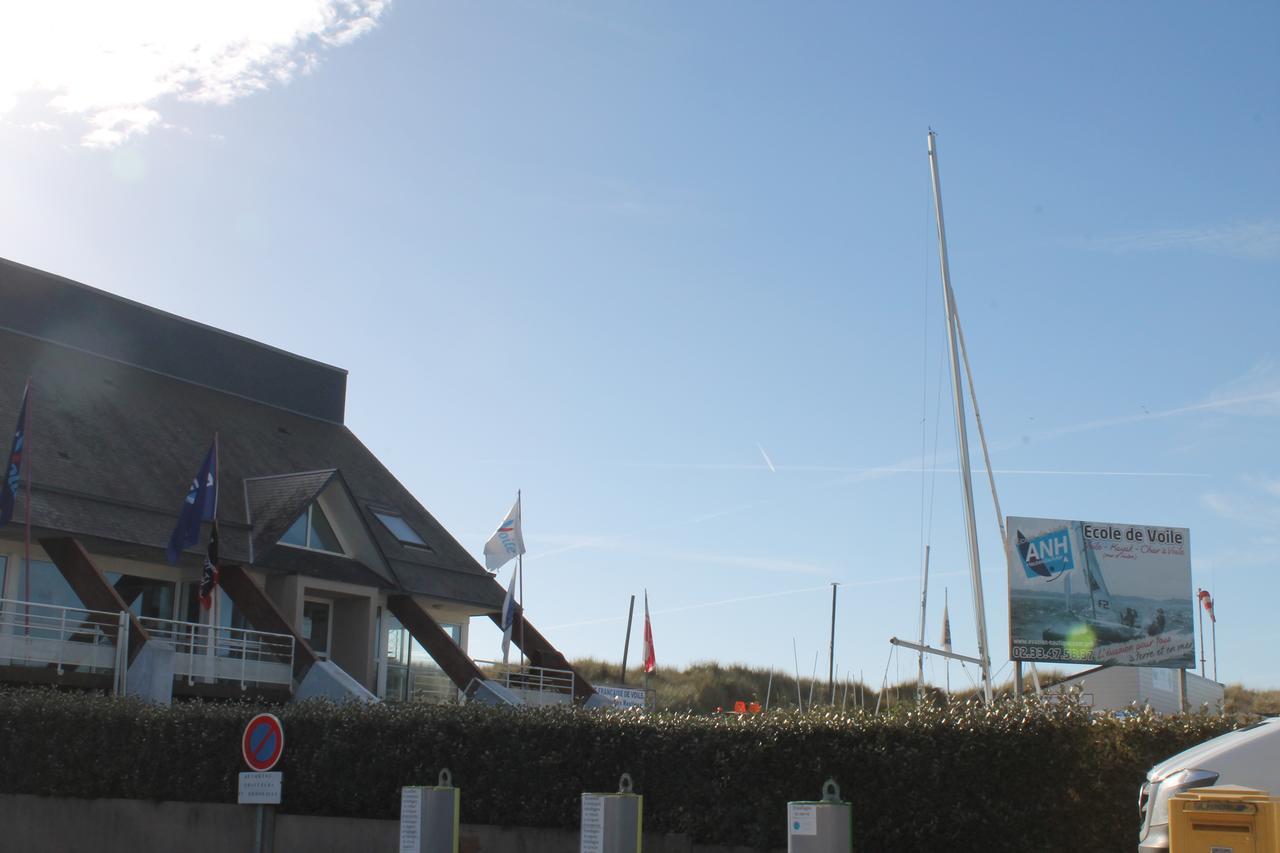 Gite à la ferme entre Terre et Mer Hérenguerville Esterno foto